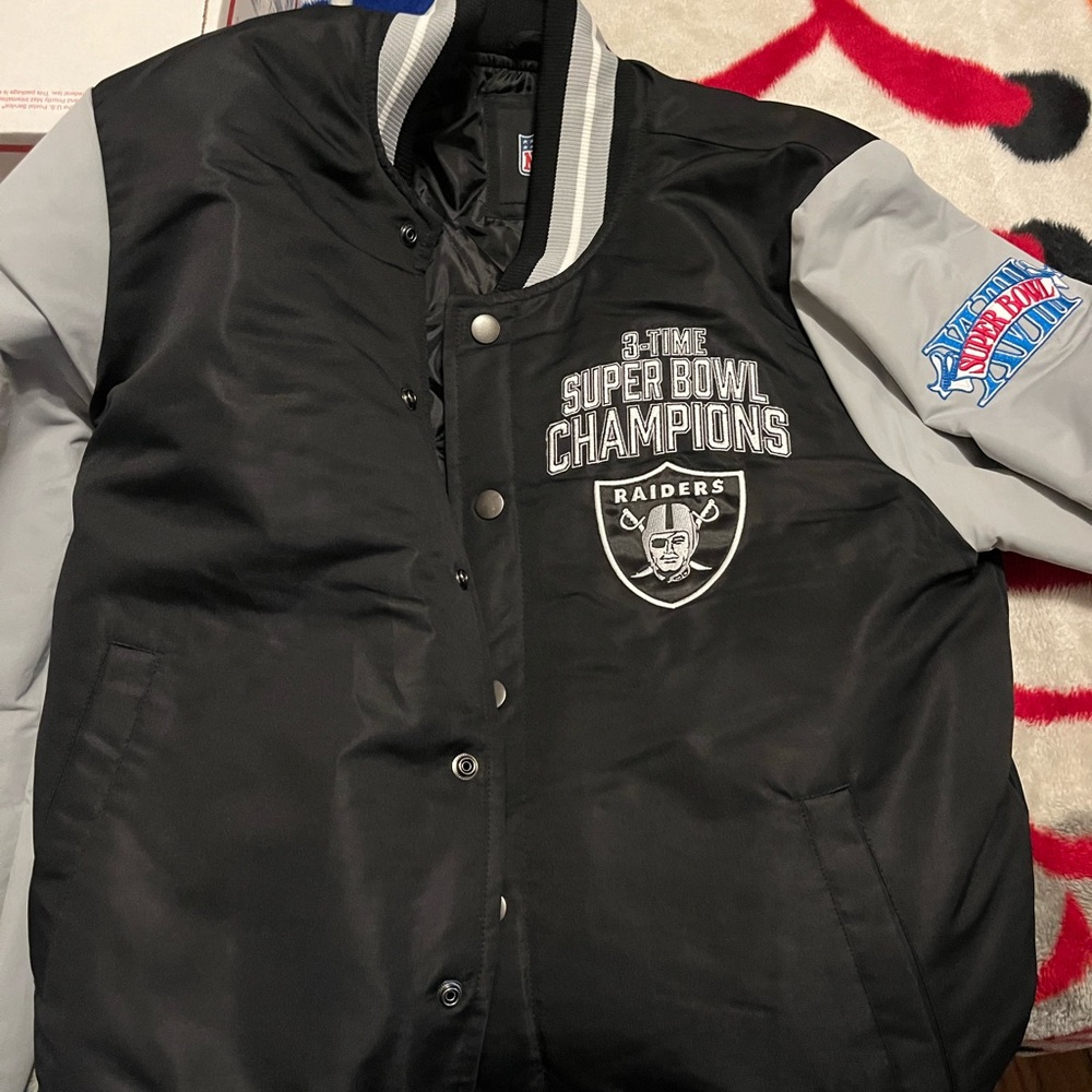 Raiders Super Bowl Champions Black and Gray Jacket Size Medium